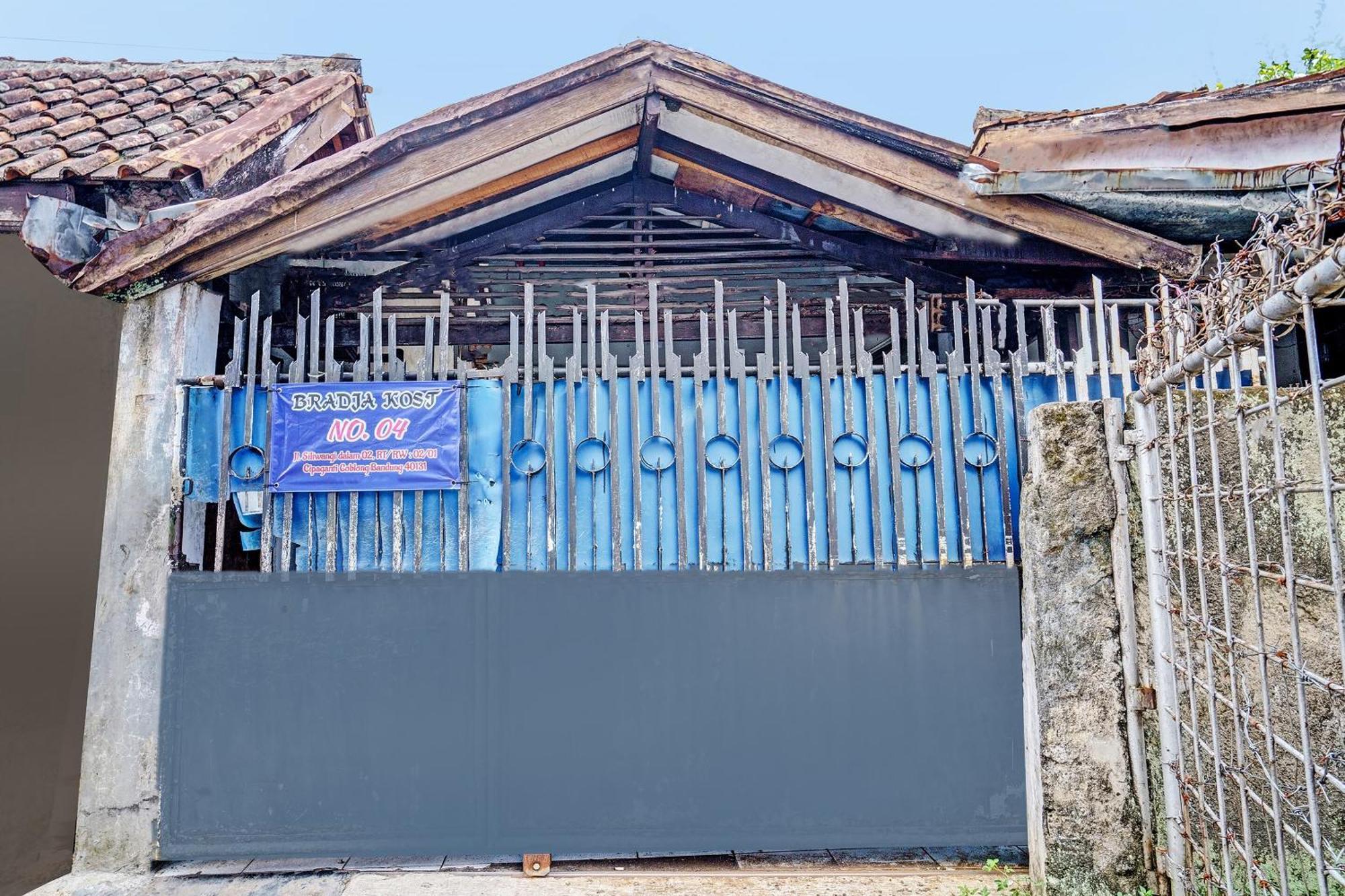Oyo Life 92709 Kost Teras Cikapundung Syariah Hotel Bandung Luaran gambar